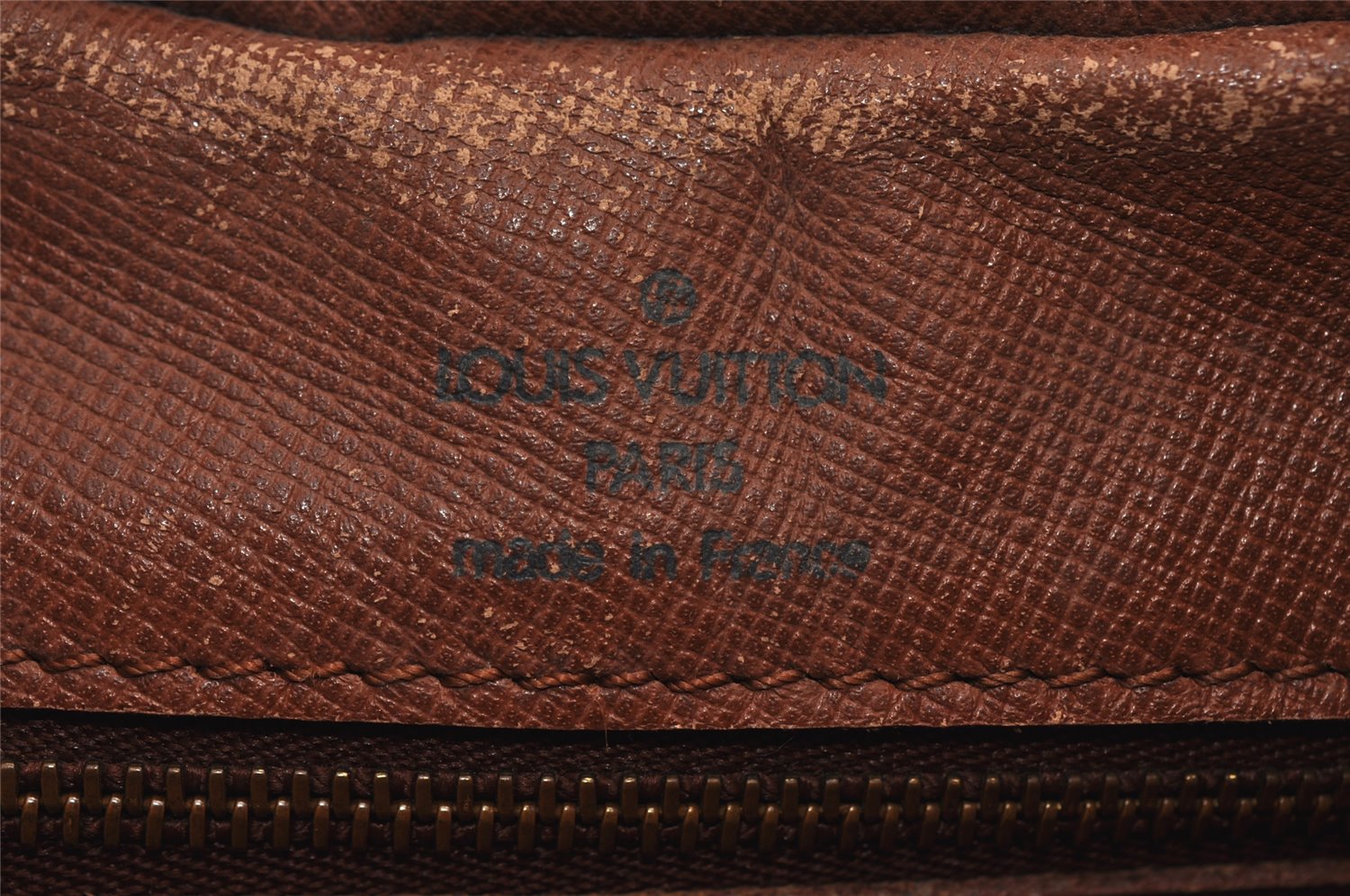 Authentic Louis Vuitton Monogram Boulogne 30 Shoulder Cross Bag M52165 LV 8774J