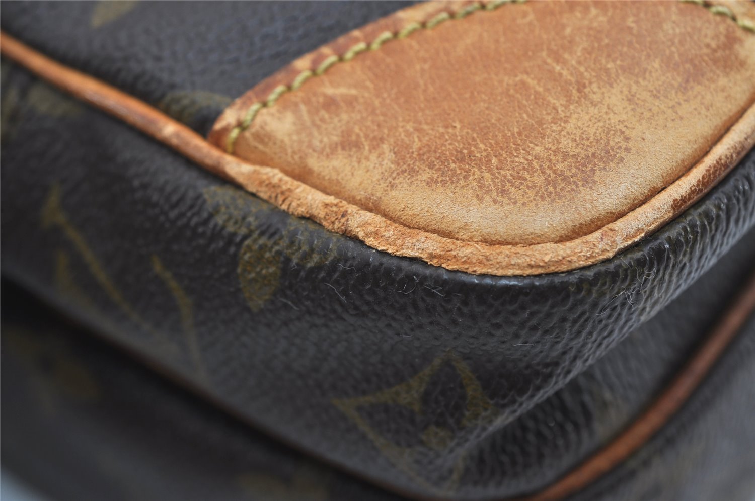 Authentic Louis Vuitton Monogram Amazone Shoulder Cross Body Bag M45236 LV 8776I