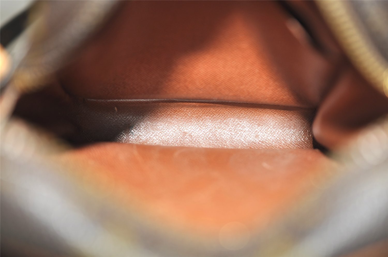 Authentic Louis Vuitton Monogram Amazone Shoulder Cross Body Bag M45236 LV 8776I