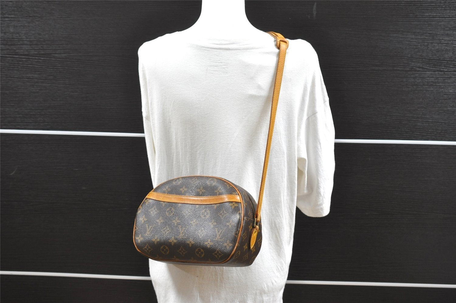 Authentic Louis Vuitton Monogram Blois Shoulder Cross Body Bag M51221 LV 8780I
