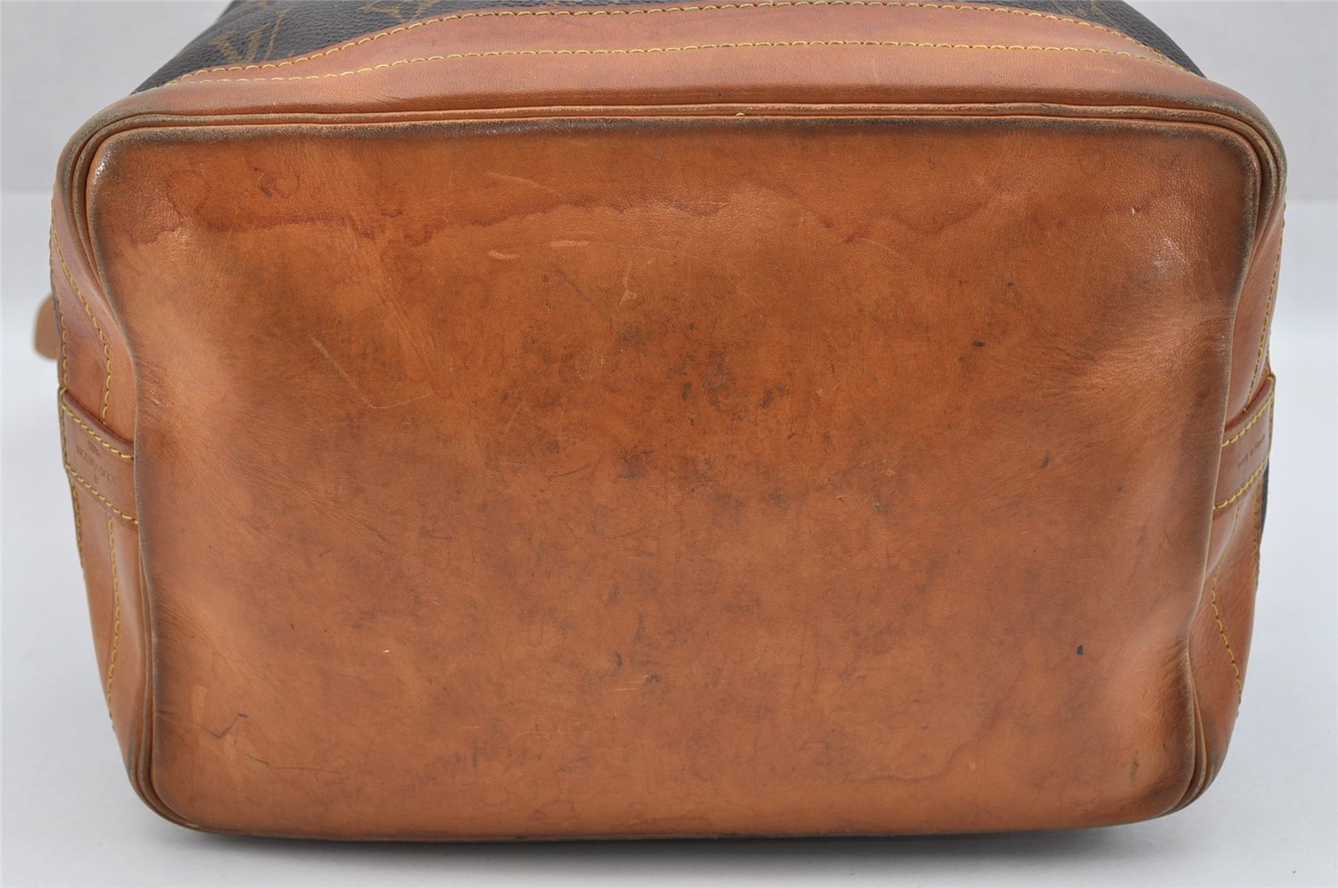 Authentic Louis Vuitton Monogram Noe Shoulder Drawstring Bag M42224 LV 8781I