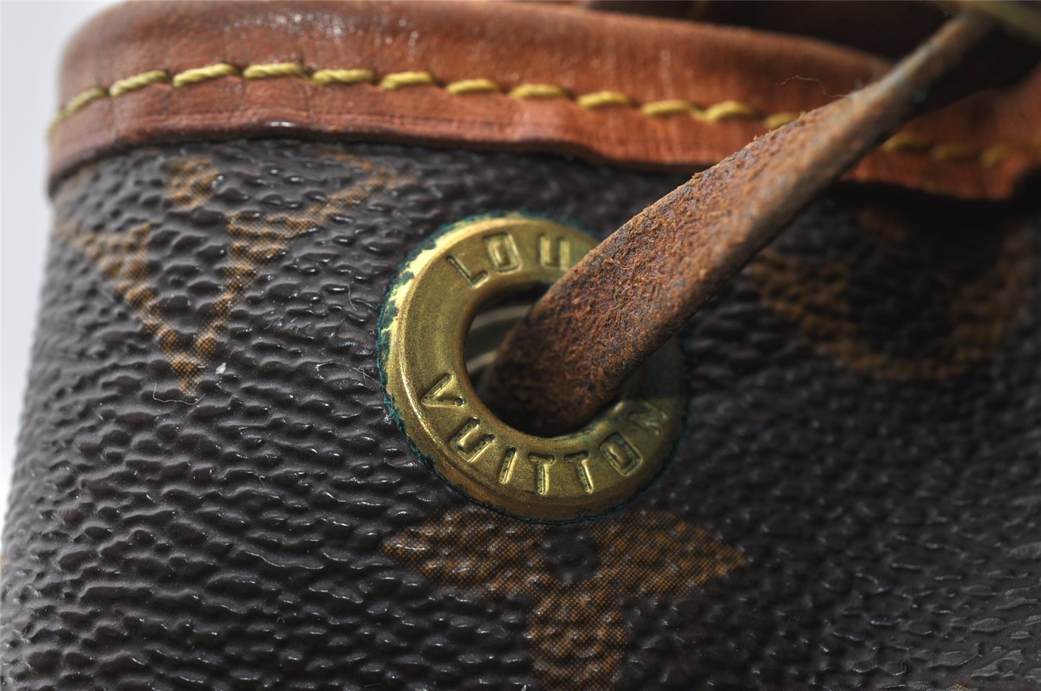 Authentic Louis Vuitton Monogram Noe Shoulder Drawstring Bag M42224 LV 8781I