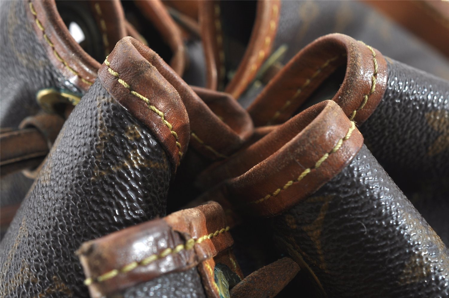 Authentic Louis Vuitton Monogram Noe Shoulder Drawstring Bag M42224 LV 8781I