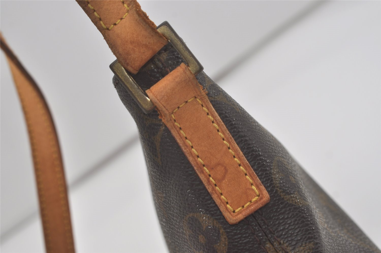 Authentic Louis Vuitton Monogram Trotteur Shoulder Cross Bag M51240 Junk 8783I