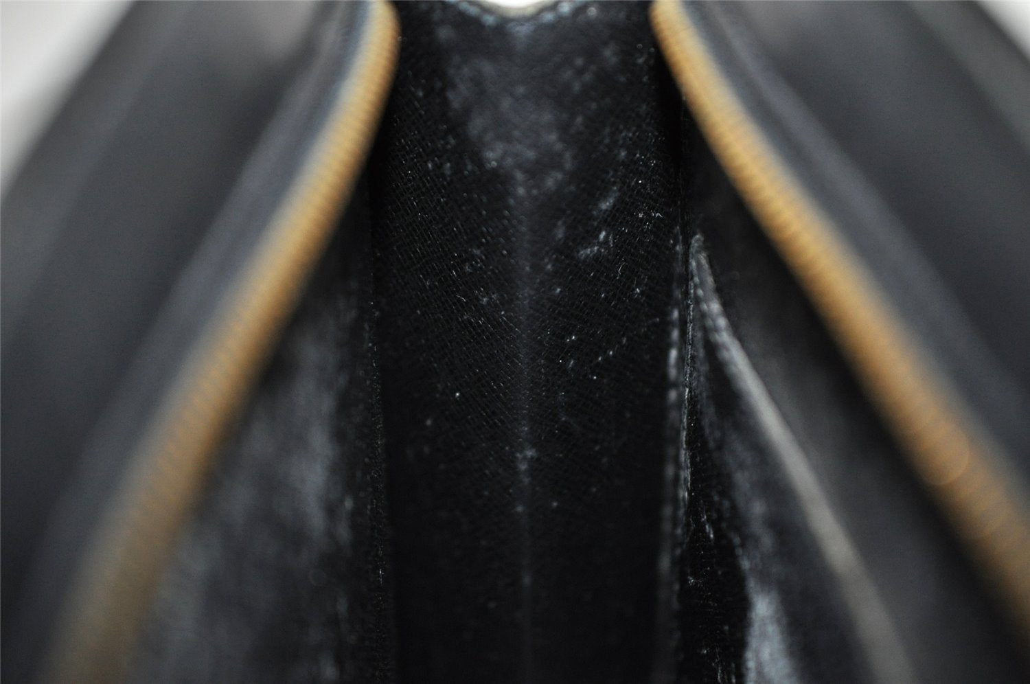 Authentic Louis Vuitton Epi Pochette Homme Clutch Hand Bag Black M52522 LV 8784I