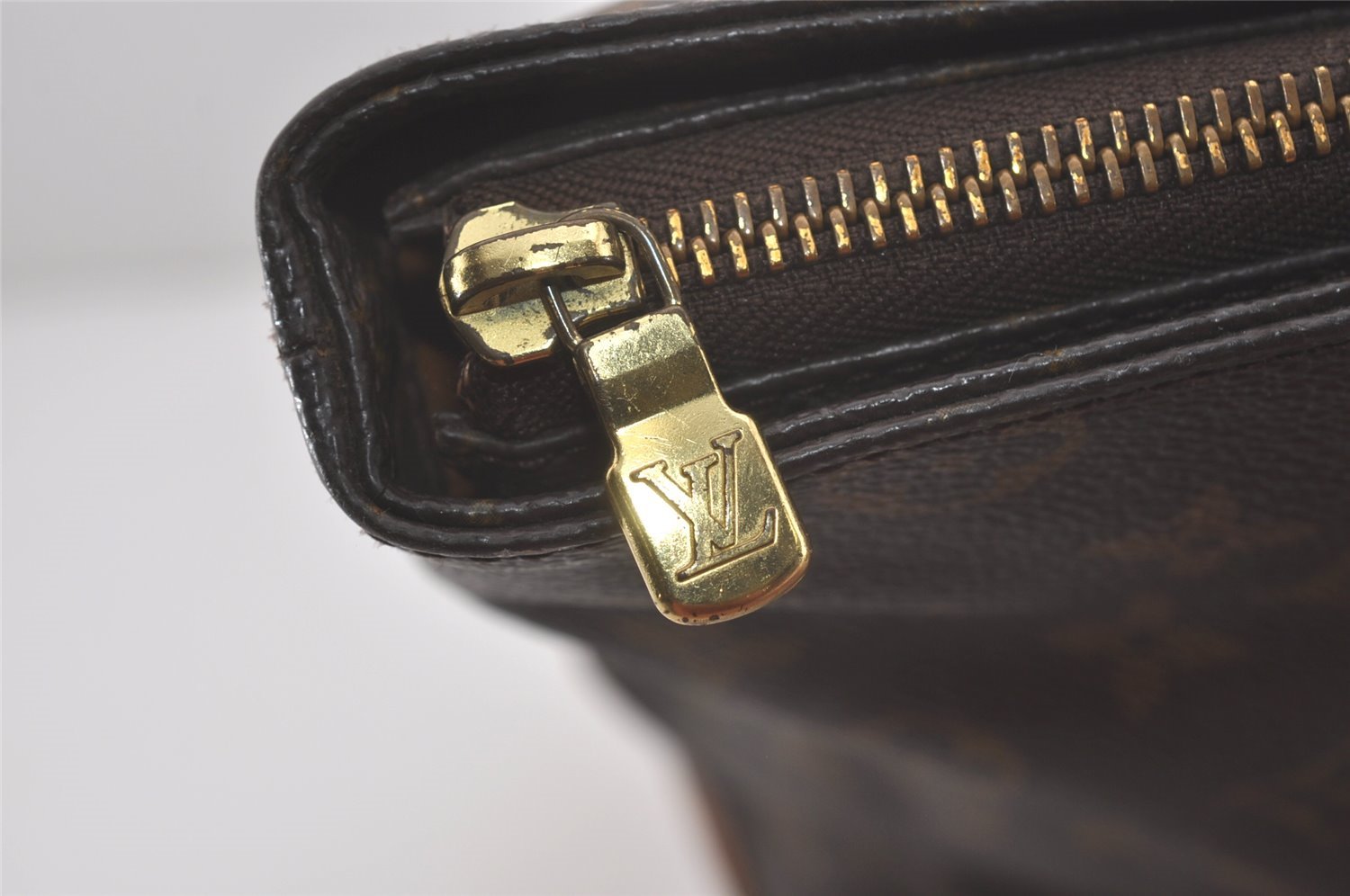 Authentic Louis Vuitton Monogram Cabas Mezzo Shoulder Tote Bag M51151 LV 8785I