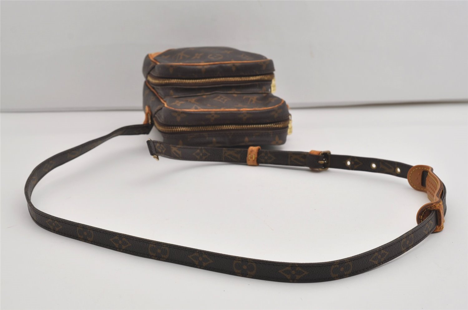 Authentic Louis Vuitton Monogram Amazone Shoulder Cross Bag M45236 Junk 8786I