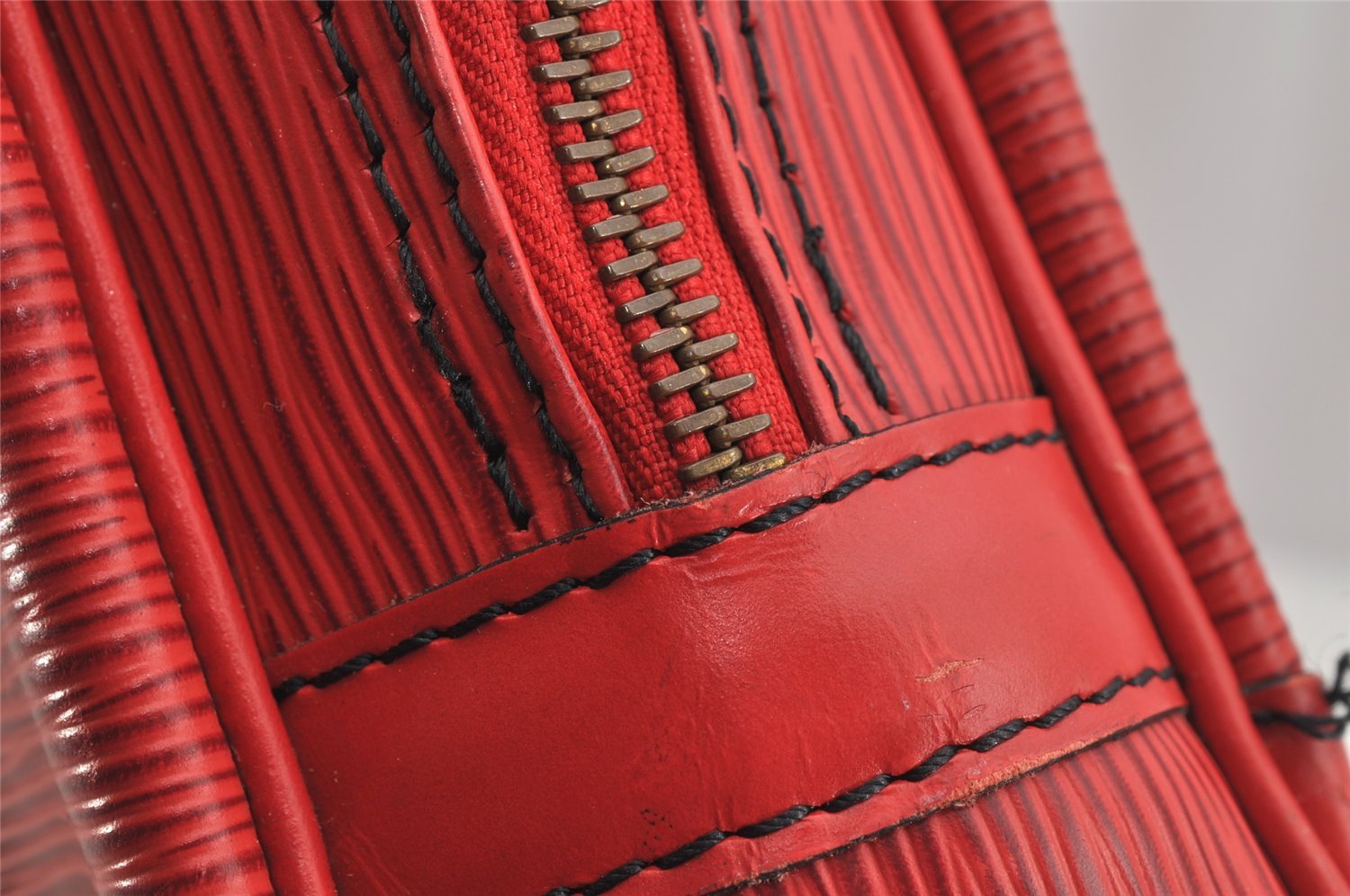 Authentic Louis Vuitton Epi Porte Documents Voyage Briefcase Red M54477 LV 8787J