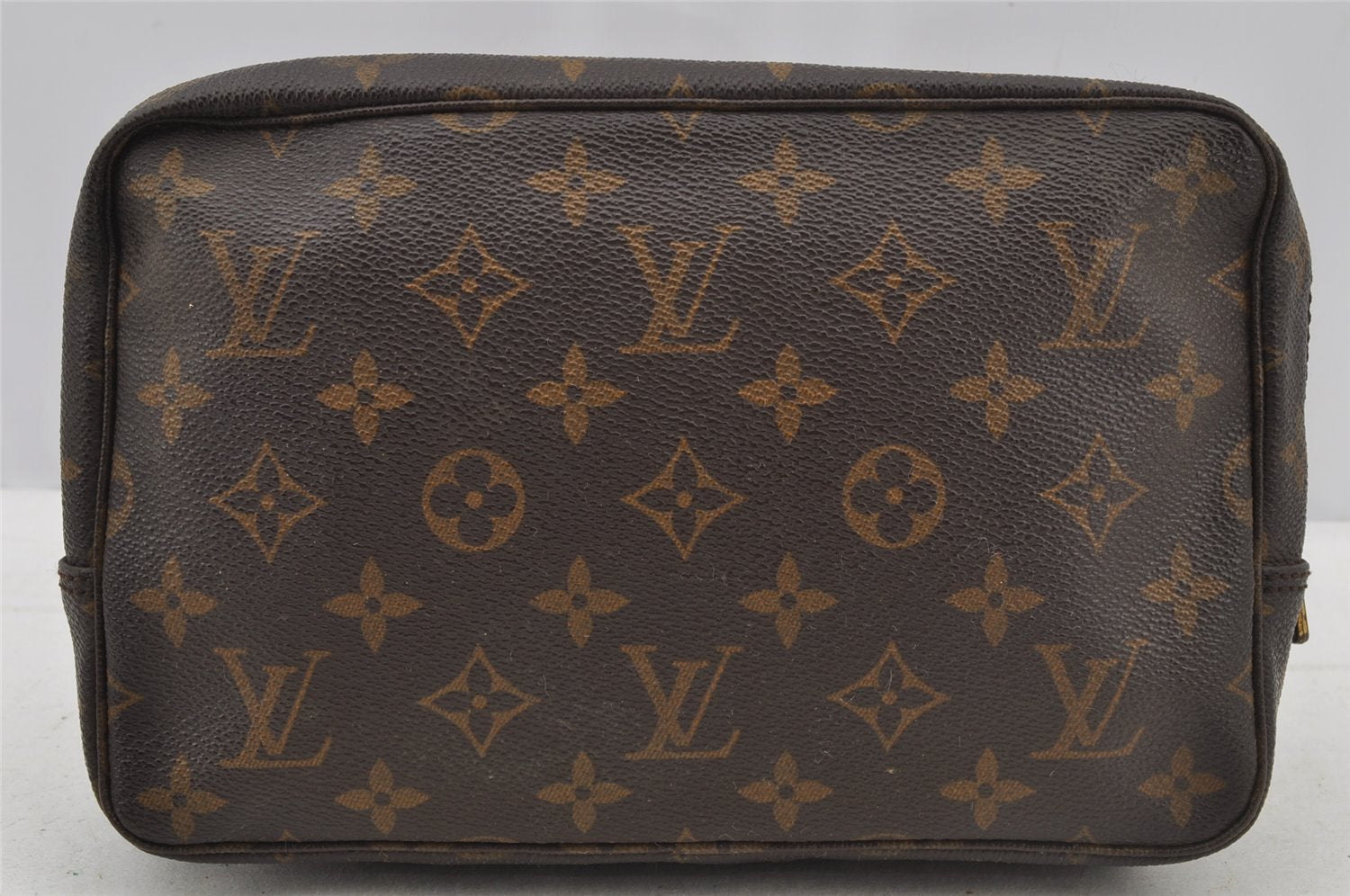Auth Louis Vuitton Monogram Trousse Toilette 23 Clutch Hand Bag M47524 LV 8788I