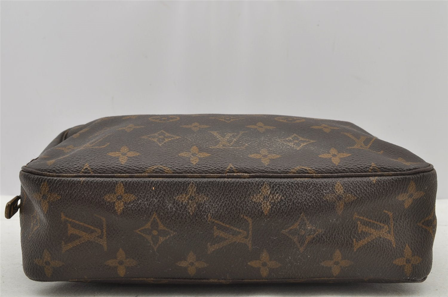 Auth Louis Vuitton Monogram Trousse Toilette 23 Clutch Hand Bag M47524 LV 8788I