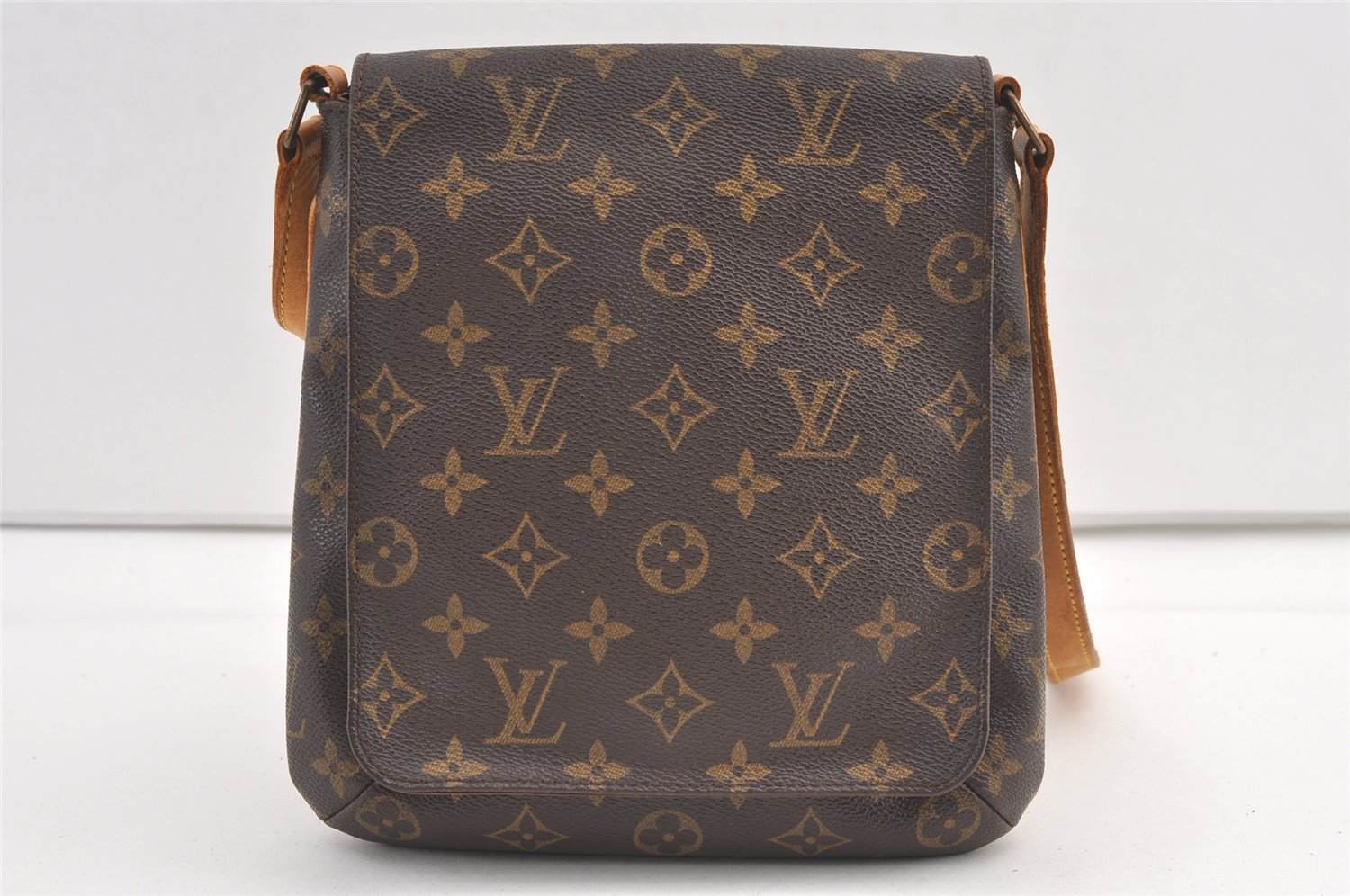 Auth Louis Vuitton Monogram Musette Salsa M51387 Long Shoulder Cross Bag 8788J