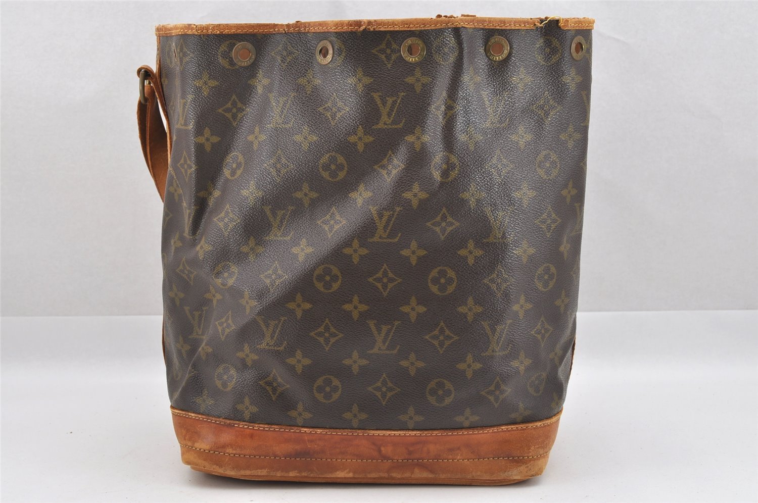 Authentic Louis Vuitton Monogram Noe Shoulder Drawstring Bag M42224 LV 8789I