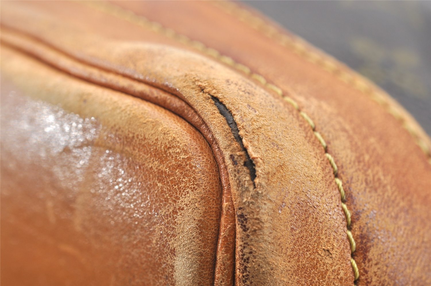 Authentic Louis Vuitton Monogram Noe Shoulder Drawstring Bag M42224 LV 8789I