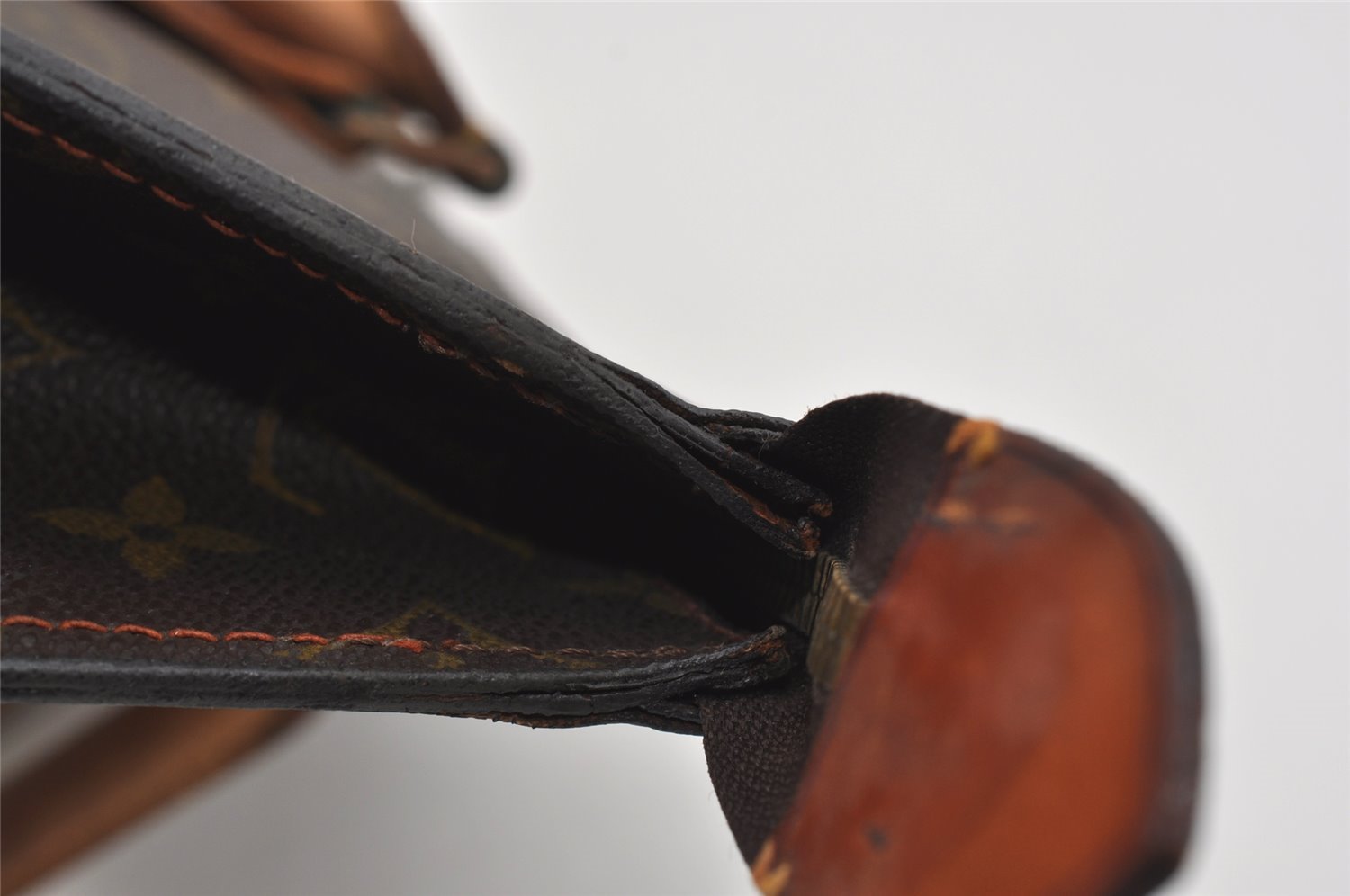 Authentic Louis Vuitton Monogram Sac Trico Hand Bag Old Model LV 8790I