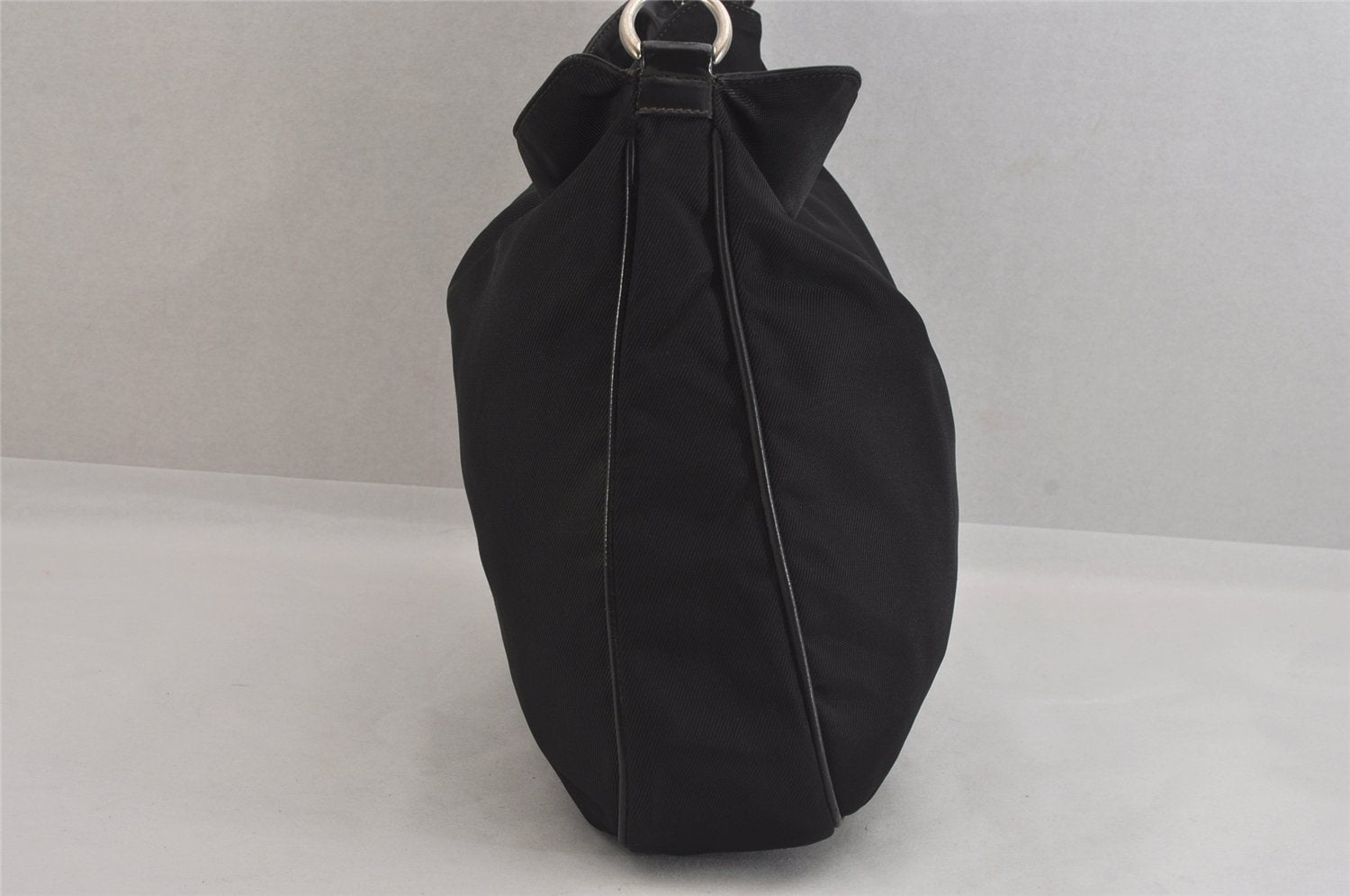 Authentic GUCCI Bamboo Vintage 2Way Shoulder Hand Bag Nylon Leather Black 8795M