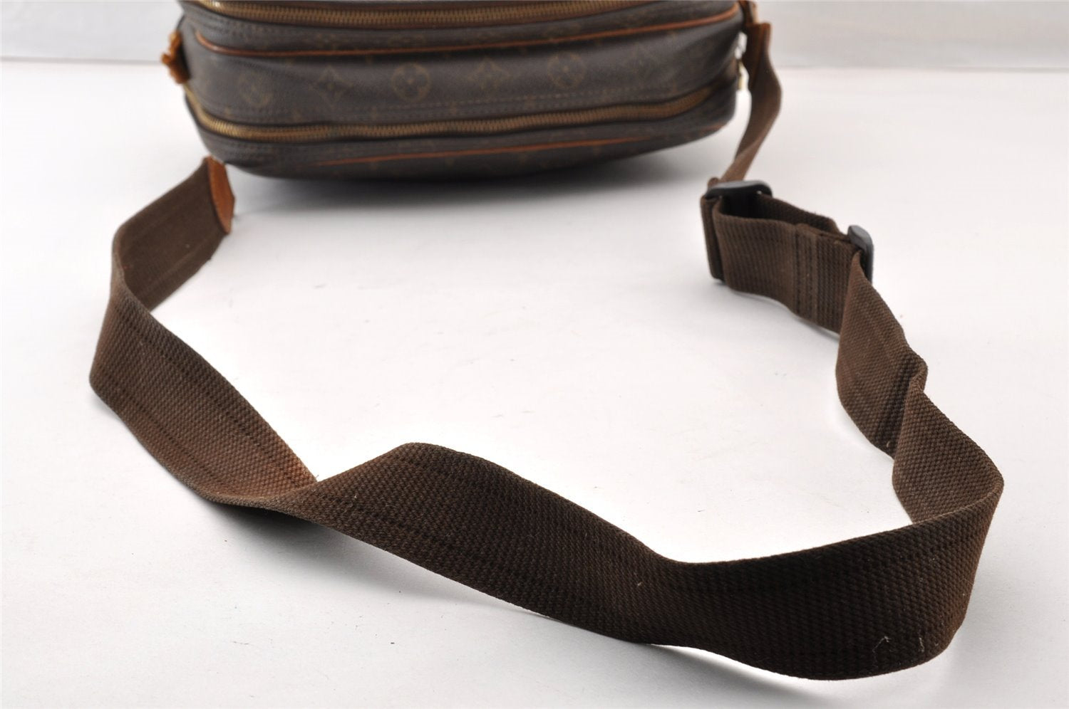 Authentic Louis Vuitton Monogram Reporter PM Shoulder Bag M45254 Junk 8796I