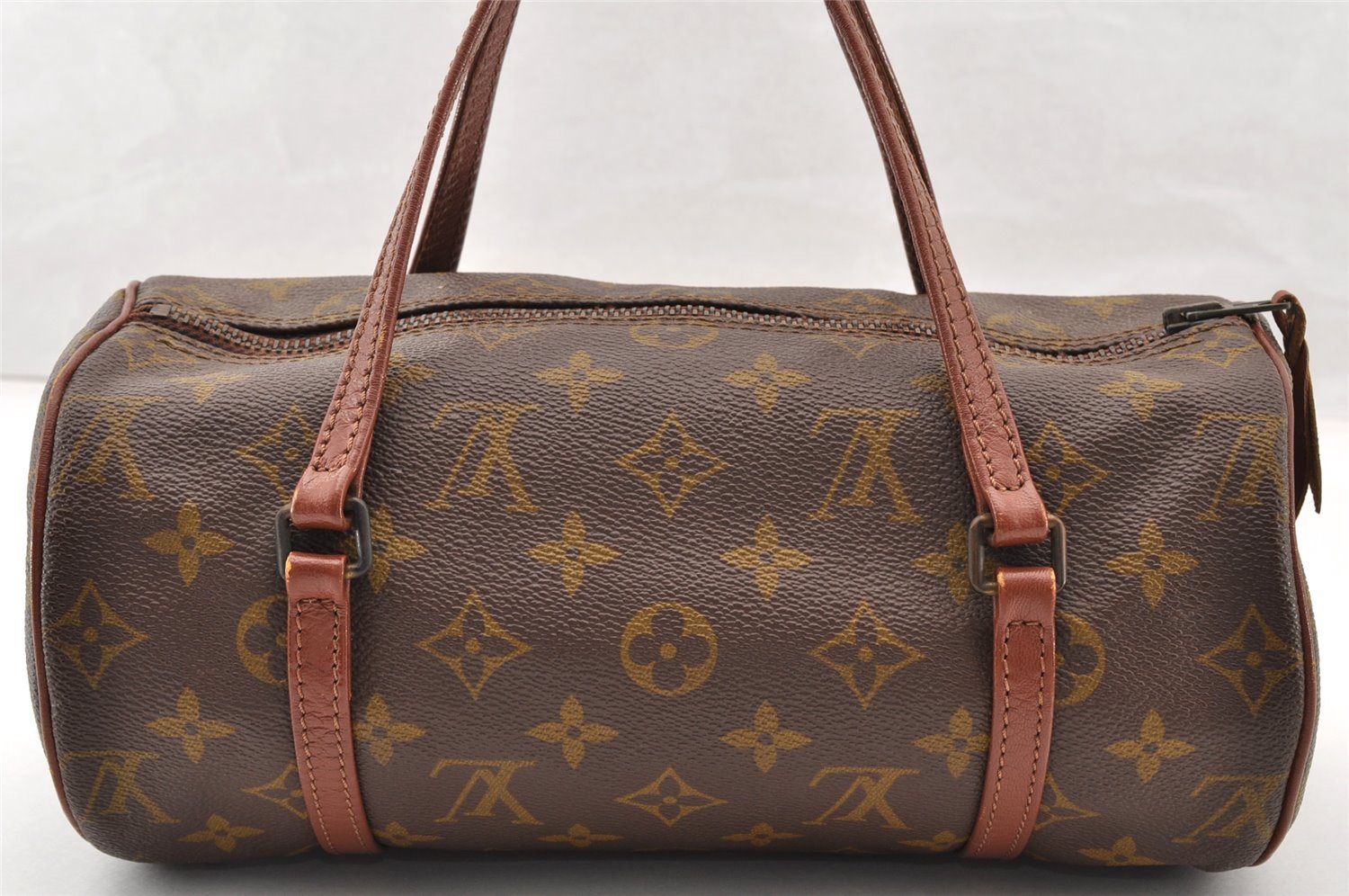 Authentic Louis Vuitton Monogram Papillon 26 Hand Bag Old Model LV 8801I