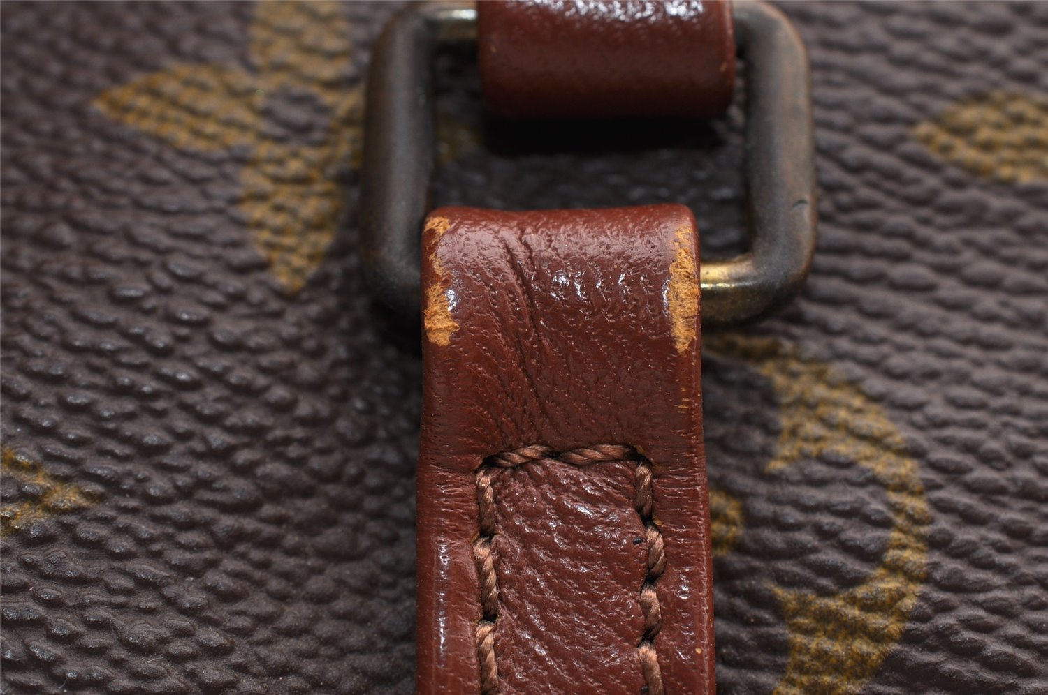 Authentic Louis Vuitton Monogram Papillon 26 Hand Bag Old Model LV 8801I