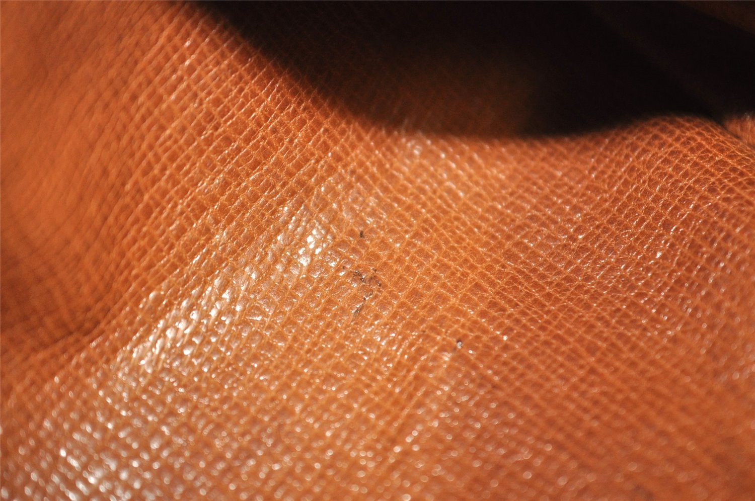 Authentic Louis Vuitton Monogram Papillon 26 Hand Bag Old Model LV 8801I