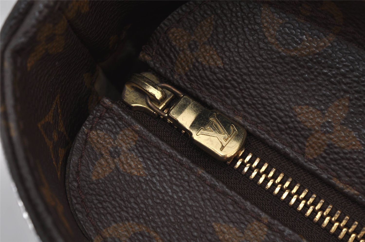 Authentic Louis Vuitton Monogram Luco Shoulder Tote Bag M51155 LV Junk 8803J