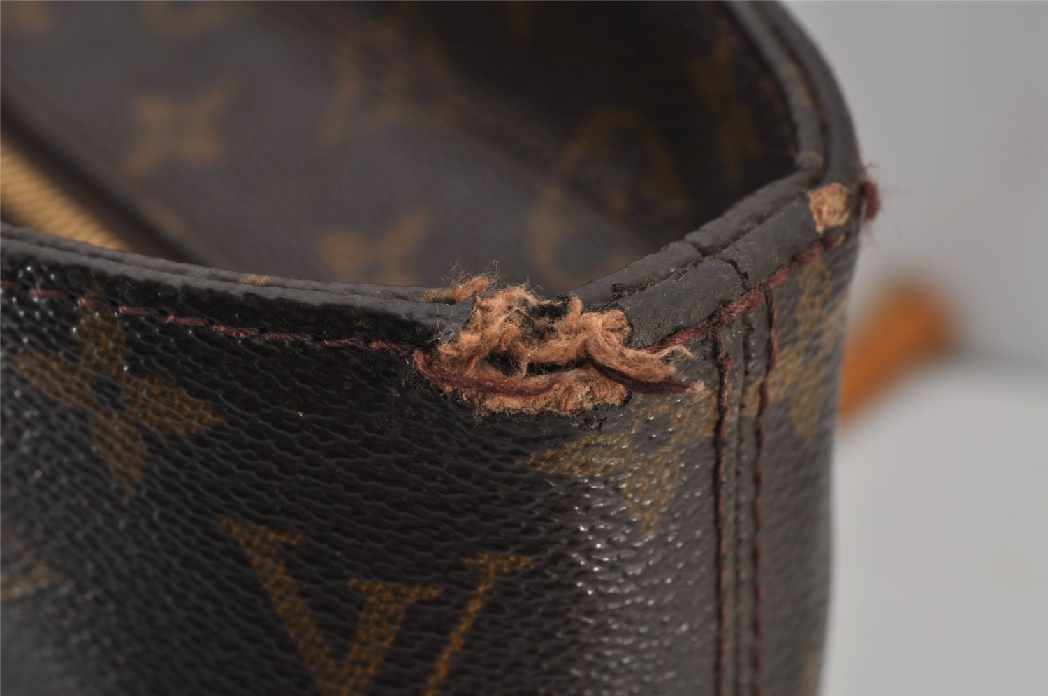Authentic Louis Vuitton Monogram Luco Shoulder Tote Bag M51155 LV Junk 8803J