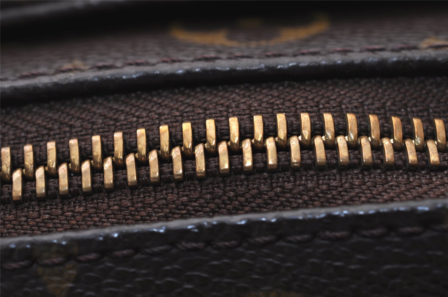 Authentic Louis Vuitton Monogram Viva Cite GM Shoulder Bag M51163 LV 8805J