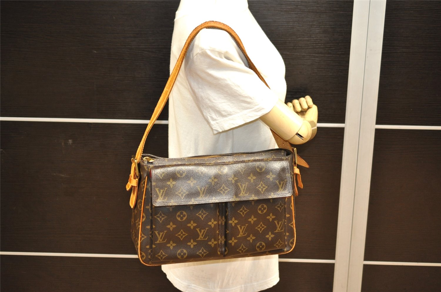 Authentic Louis Vuitton Monogram Viva Cite GM Shoulder Bag M51163 LV 8805J
