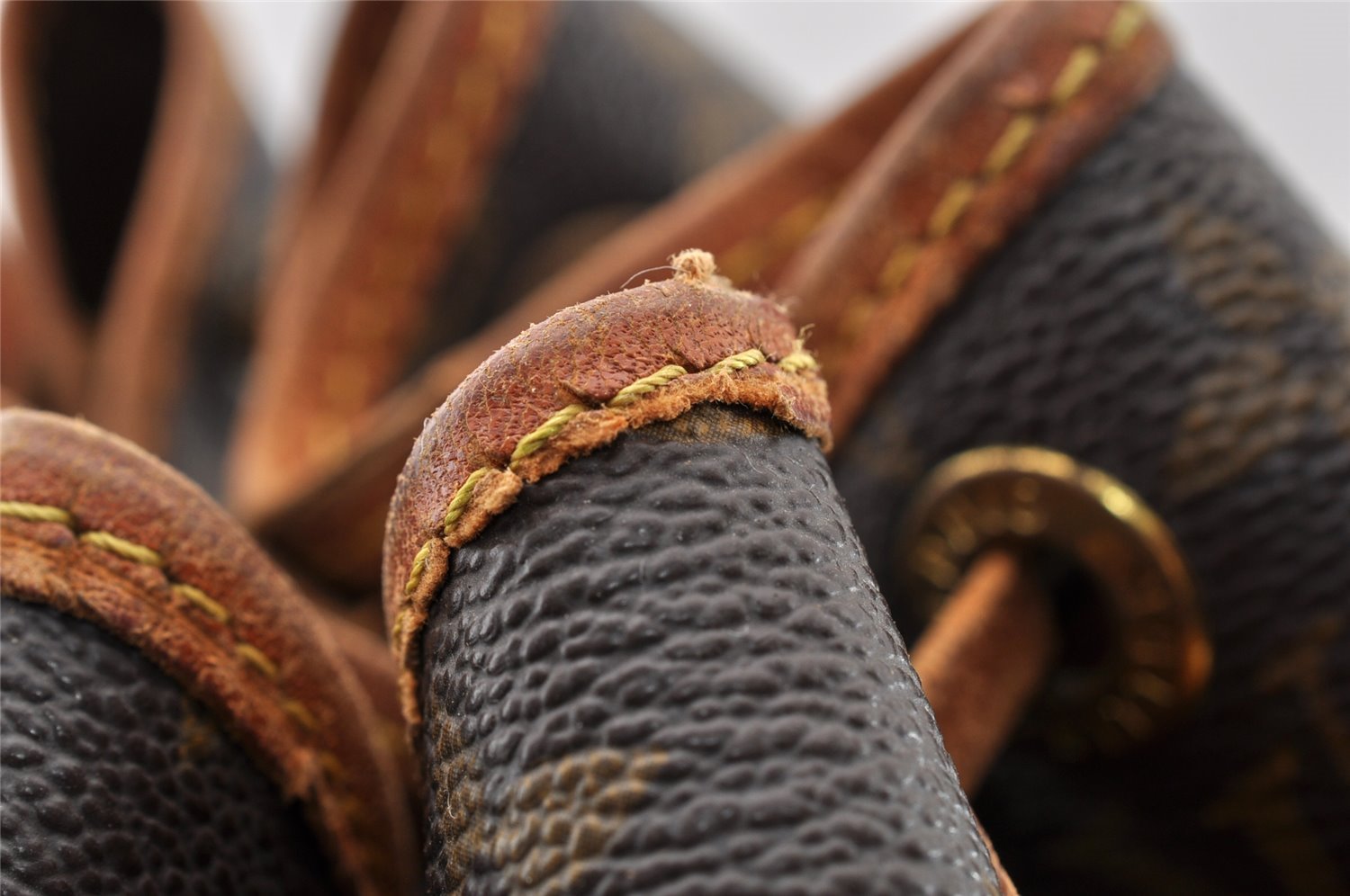 Authentic Louis Vuitton Monogram Petit Noe M42226 Shoulder Drawstring Bag 8807I