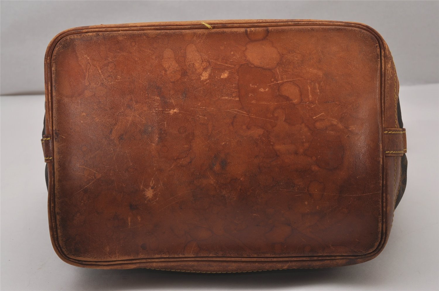 Authentic Louis Vuitton Monogram Noe Shoulder Drawstring Bag M42224 LV 8810I