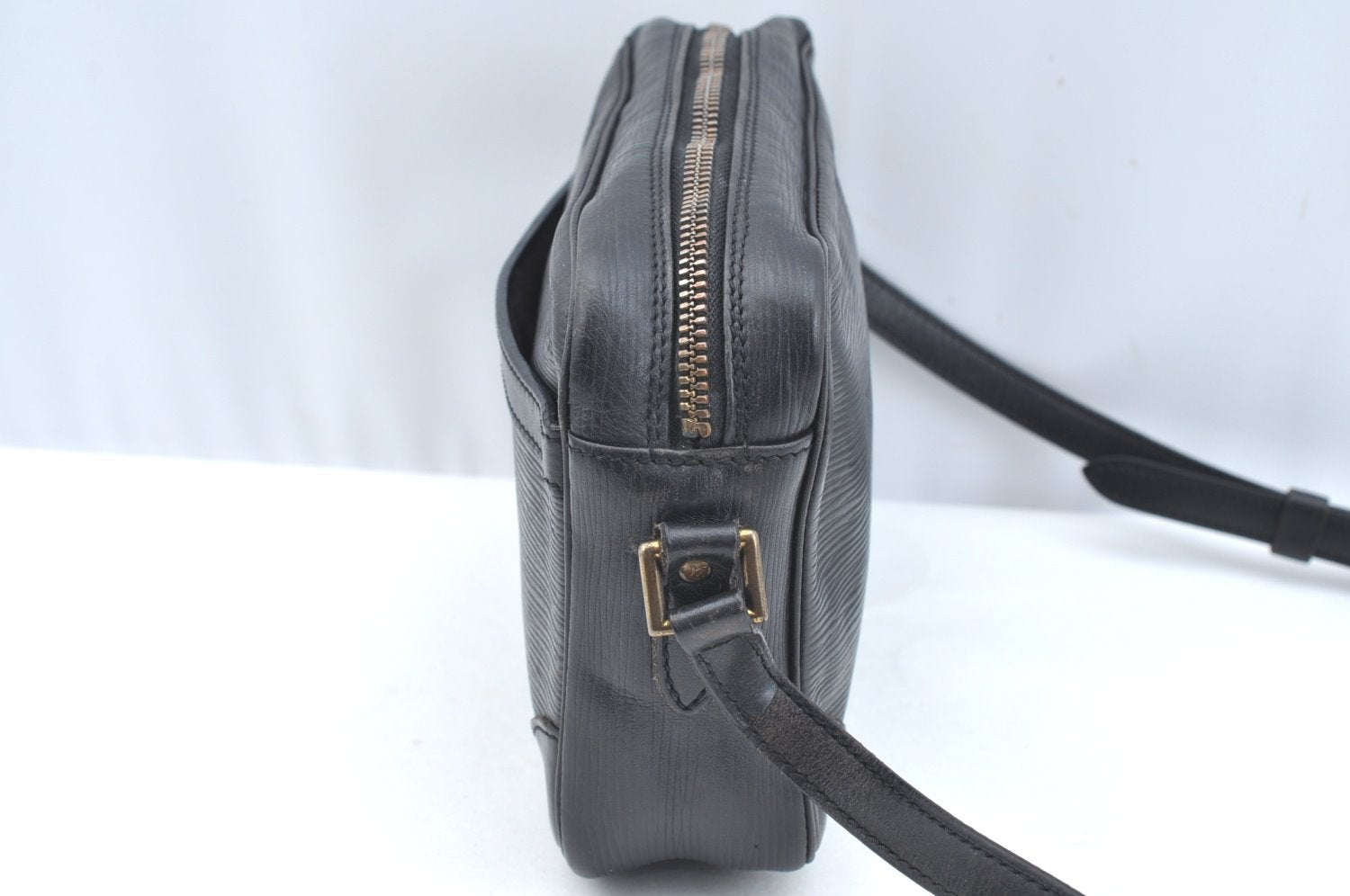 Auth Louis Vuitton Epi Trocadero 24 Shoulder Cross Body Bag M52312 Black 8811H