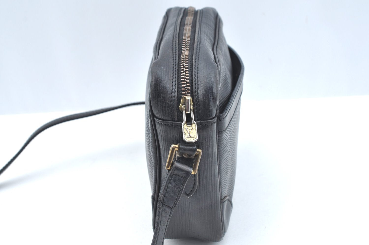 Auth Louis Vuitton Epi Trocadero 24 Shoulder Cross Body Bag M52312 Black 8811H