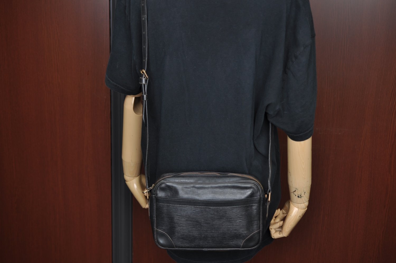 Auth Louis Vuitton Epi Trocadero 24 Shoulder Cross Body Bag M52312 Black 8811H