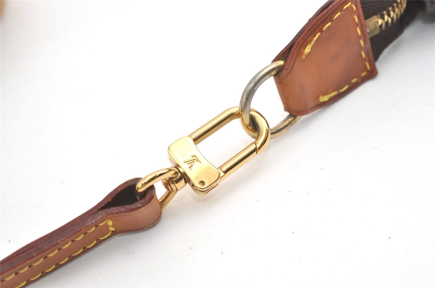 Authentic Louis Vuitton Monogram Pochette Accessoires Shoulder Cross Pouch 8812J