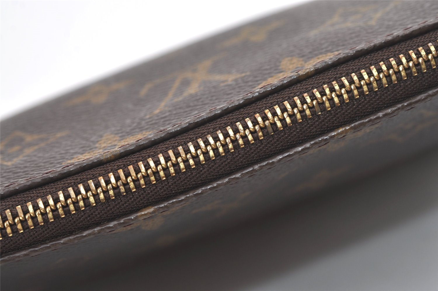 Authentic Louis Vuitton Monogram Pochette Accessoires Shoulder Cross Pouch 8812J