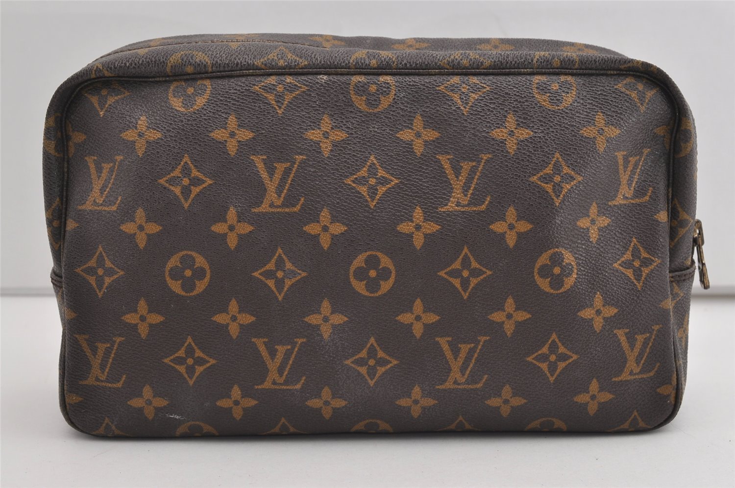 Auth Louis Vuitton Monogram Trousse Toilette 28 Clutch Hand Bag M47522 LV 8815I