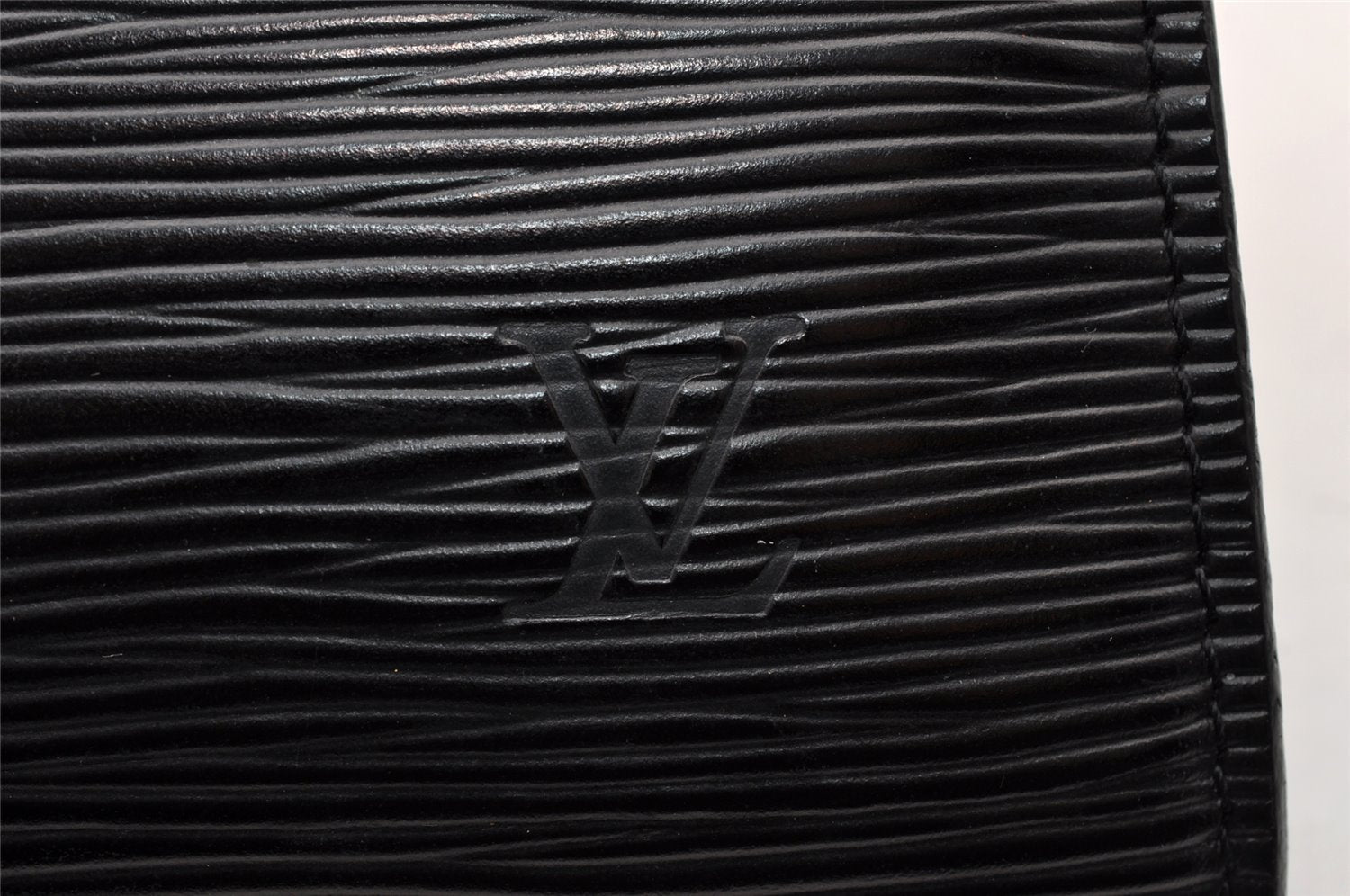 Authentic Louis Vuitton Epi Pochette Accessoires Pouch Black M52942 Junk 8816I