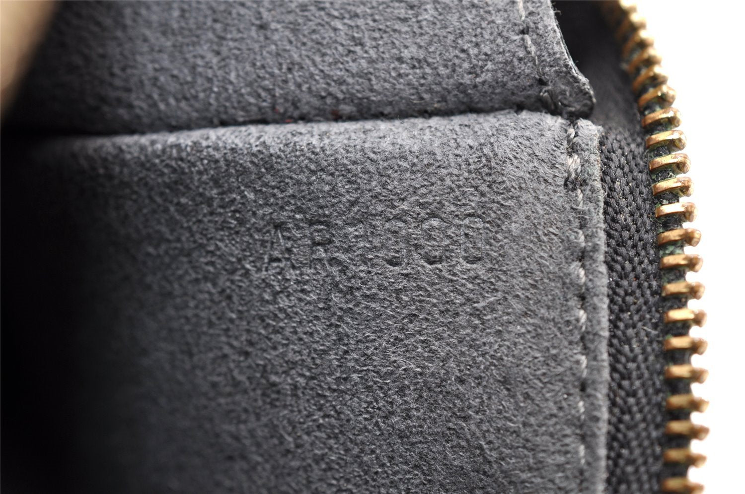 Authentic Louis Vuitton Epi Pochette Accessoires Pouch Black M52942 Junk 8816I