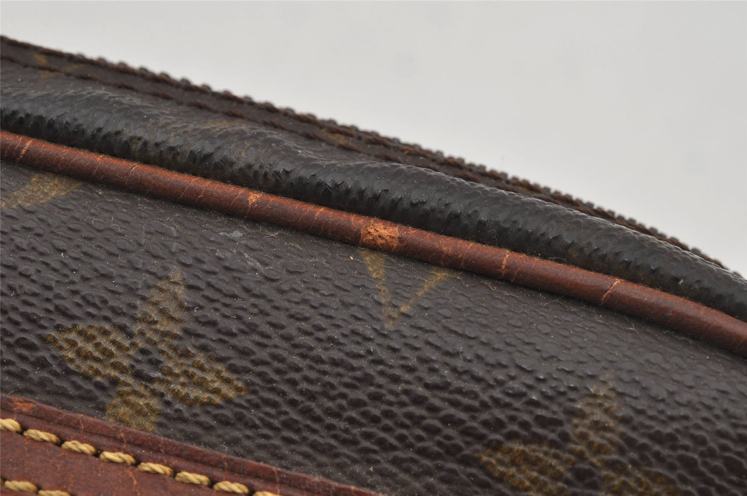 Authentic Louis Vuitton Monogram Marly Dragonne GM M51825 Clutch Hand Bag 8822I