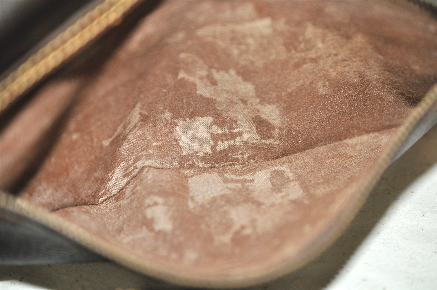 Authentic Louis Vuitton Monogram Marly Dragonne GM M51825 Clutch Hand Bag 8822I