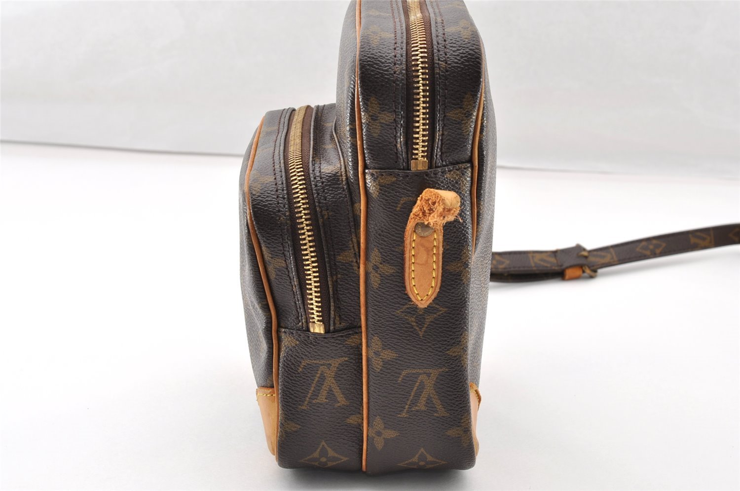 Authentic Louis Vuitton Monogram Amazone Shoulder Cross Bag M45236 Junk 8830I