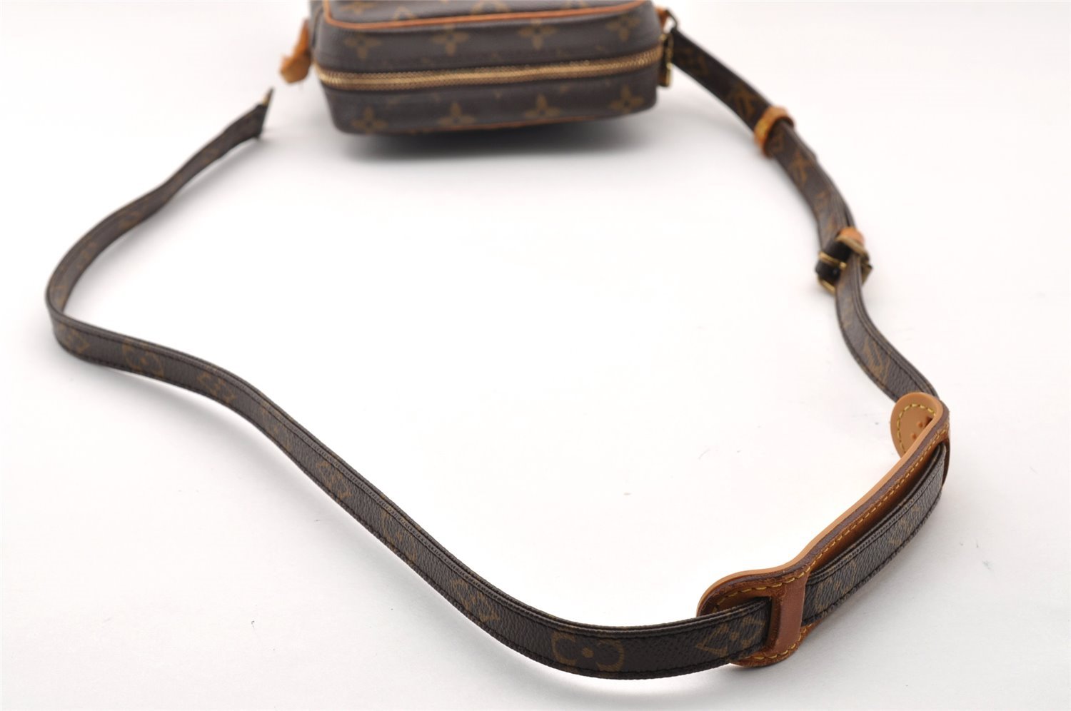 Authentic Louis Vuitton Monogram Amazone Shoulder Cross Bag M45236 Junk 8830I