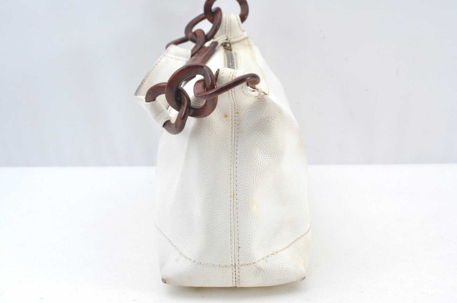 Authentic CHANEL Vintage Caviar Skin Shoulder Hand Bag Purse White 8831H