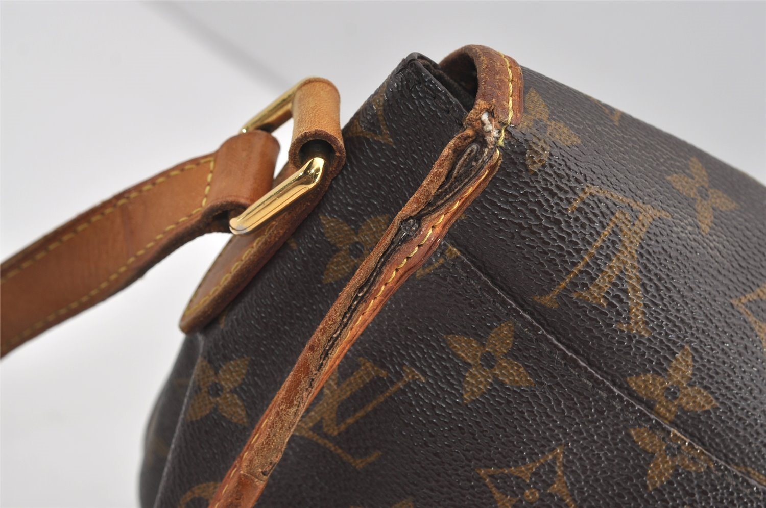Authentic Louis Vuitton Monogram Menilmontant PM M40474 Shoulder Cross Bag 8831I
