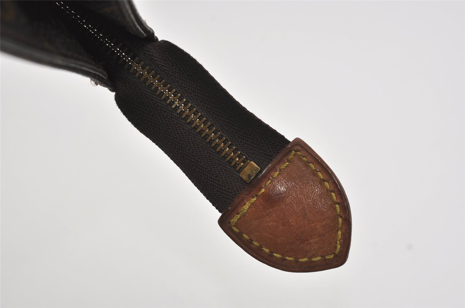 Auth Louis Vuitton Monogram Poche Toilette 26 M47542 Cosmetics Pouch Junk 8833I