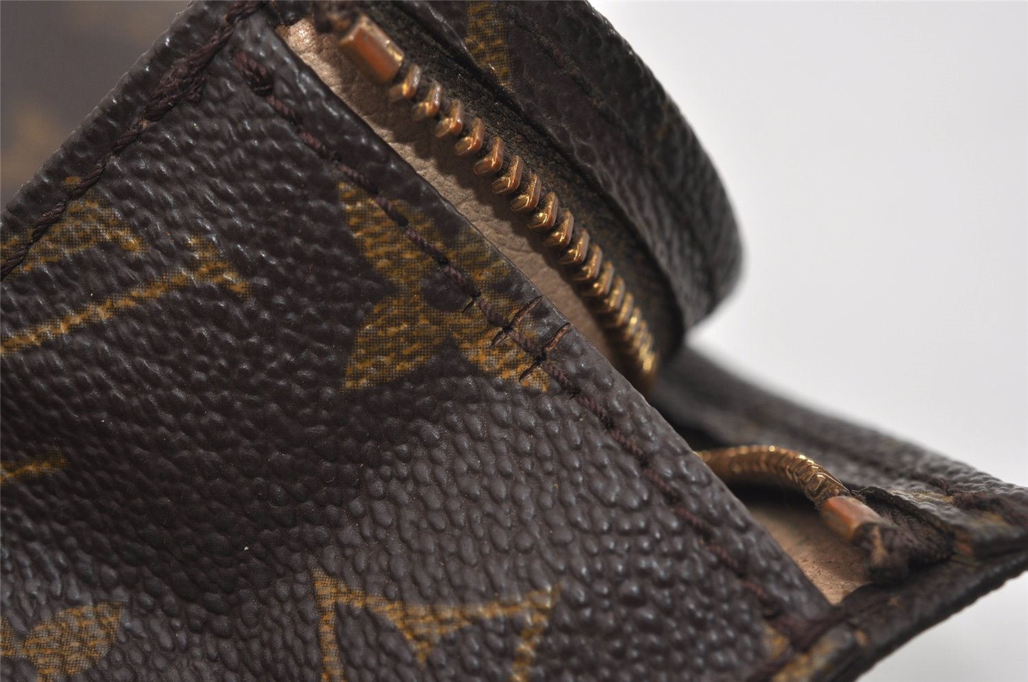 Auth Louis Vuitton Monogram Poche Toilette 26 M47542 Cosmetics Pouch Junk 8833I