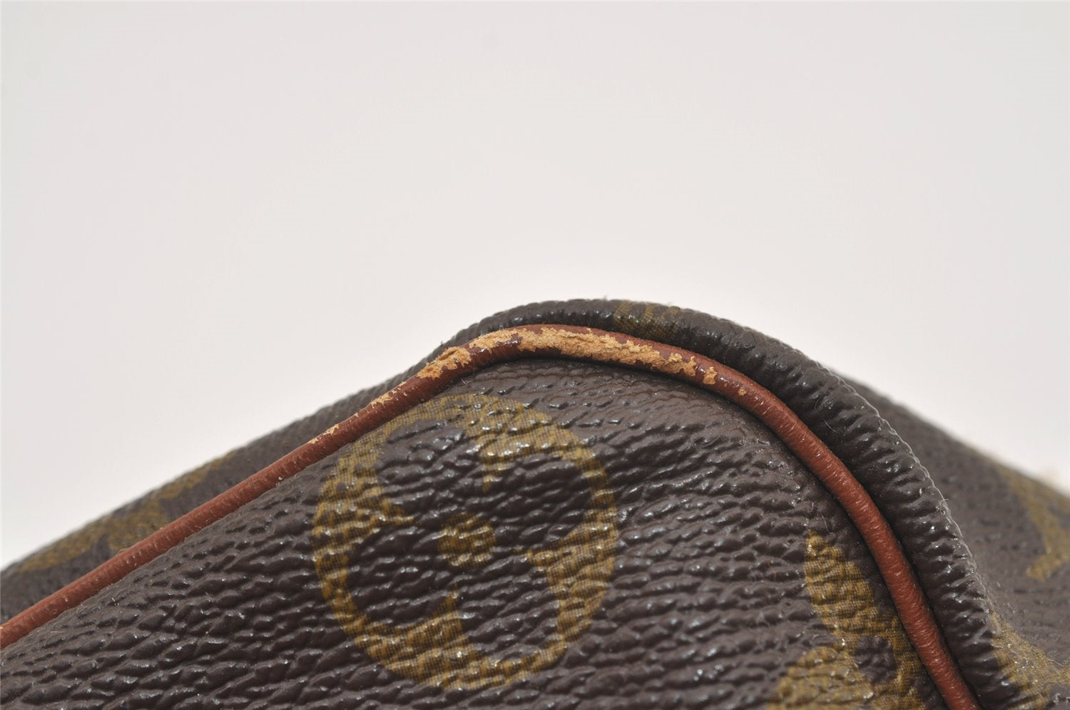 Authentic Louis Vuitton Monogram Marceau Shoulder Cross Body Bag Old Model 8835I