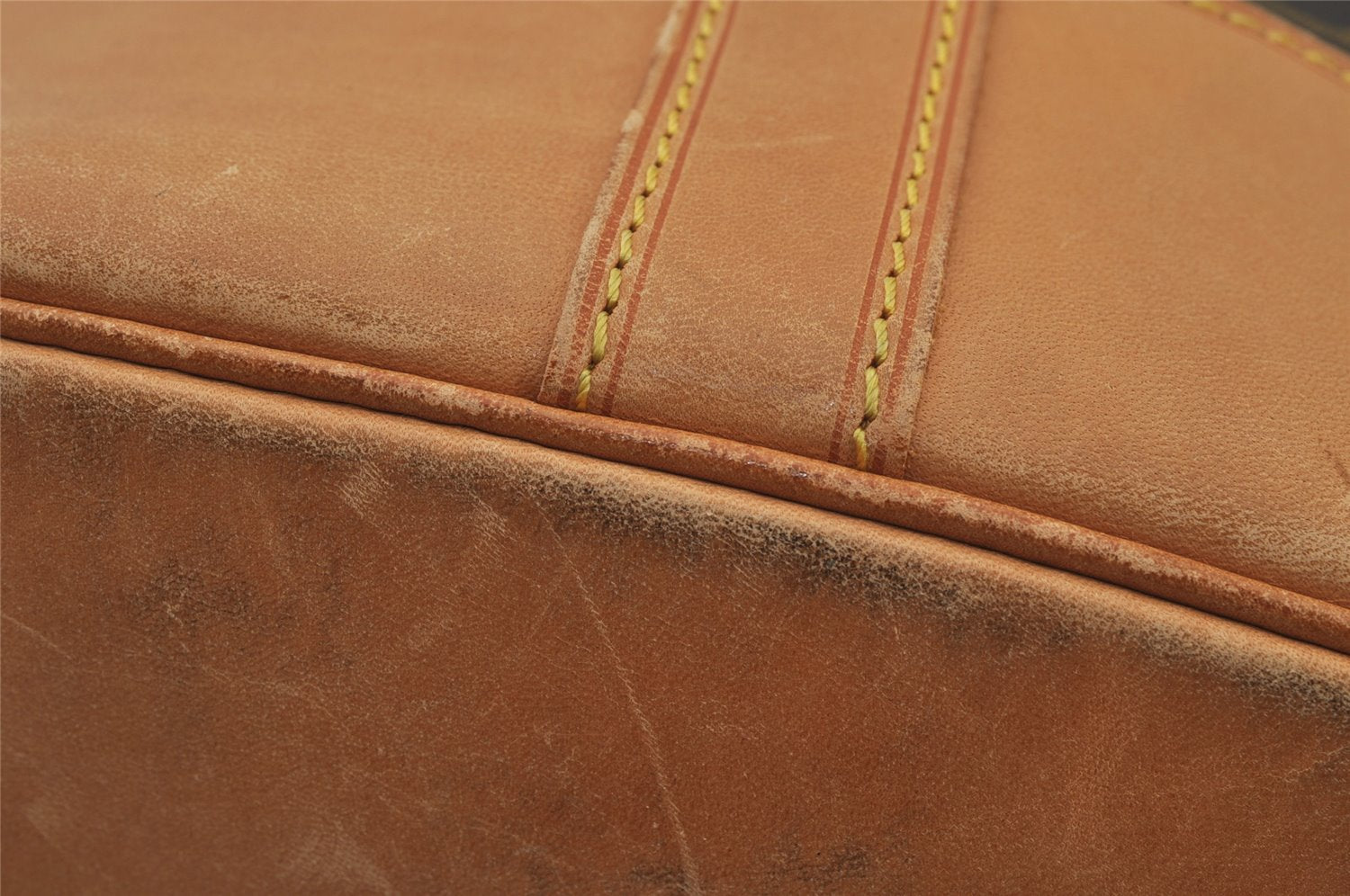 Authentic Louis Vuitton Monogram Randonnee GM Shoulder Bag M42244 LV 8835J