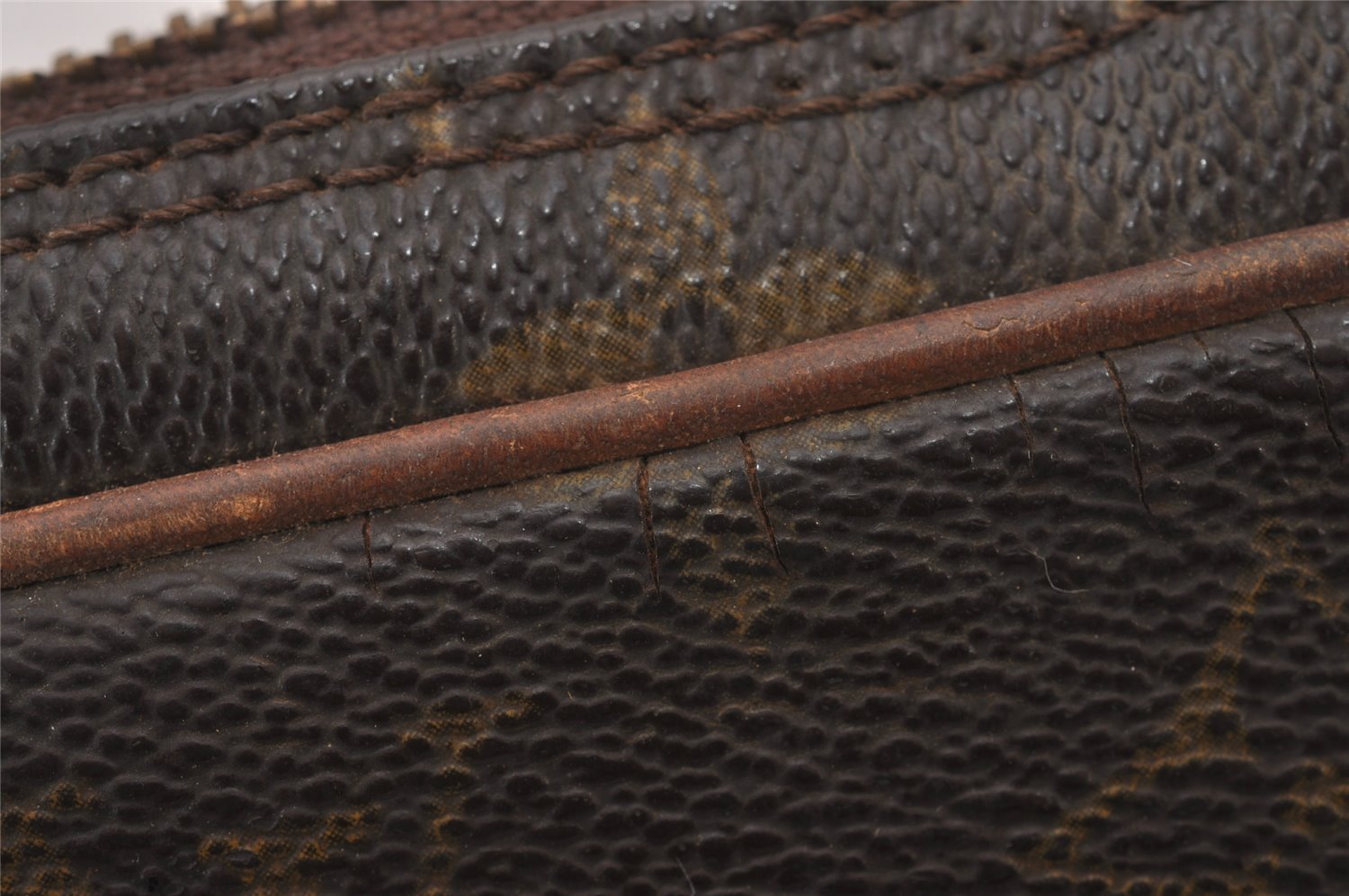 Auth Louis Vuitton Monogram Marly Dragonne PM Clutch Hand Bag Old Model LV 8836I