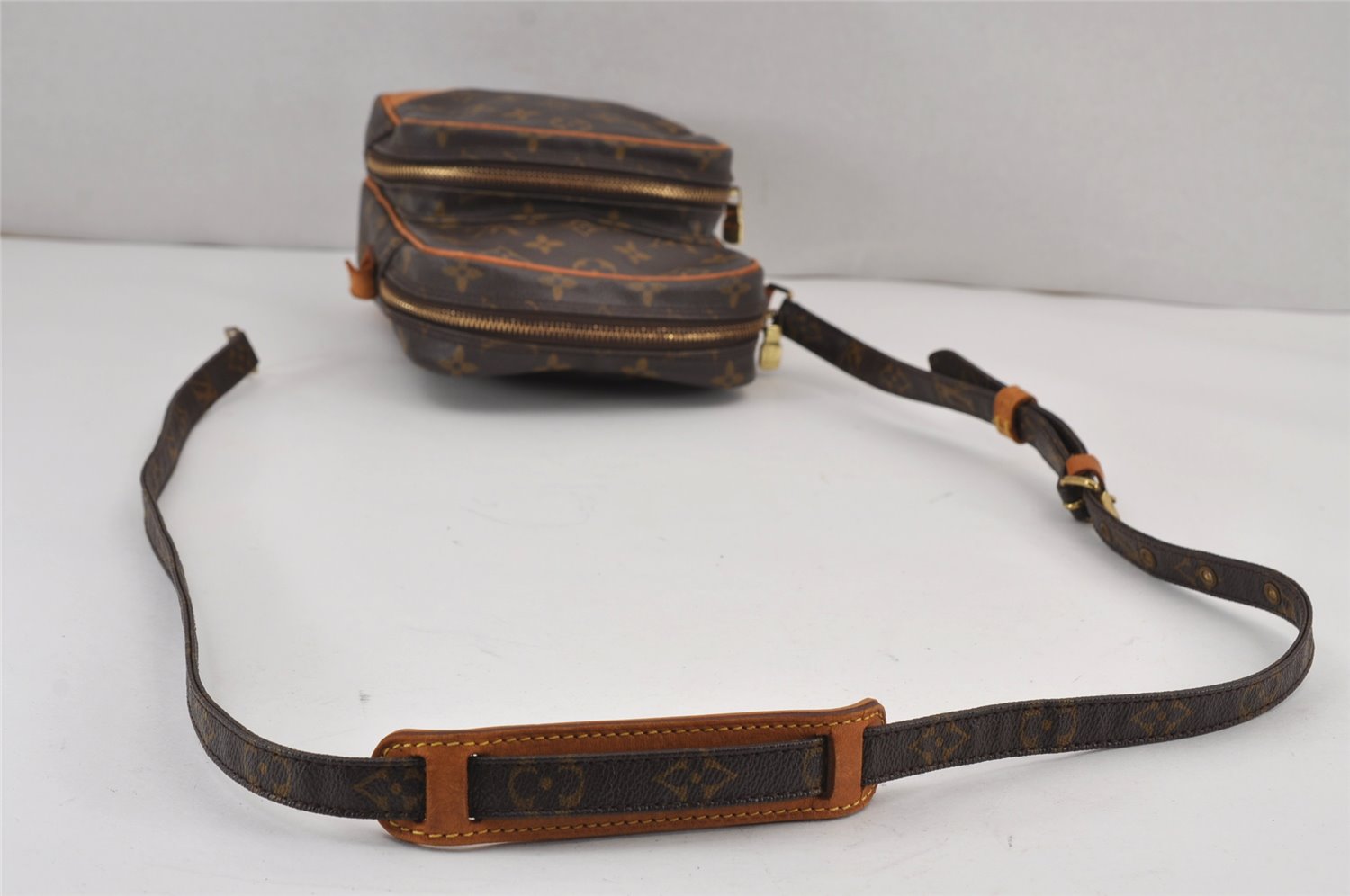 Authentic Louis Vuitton Monogram Amazone Shoulder Cross Bag M45236 Junk 8838J