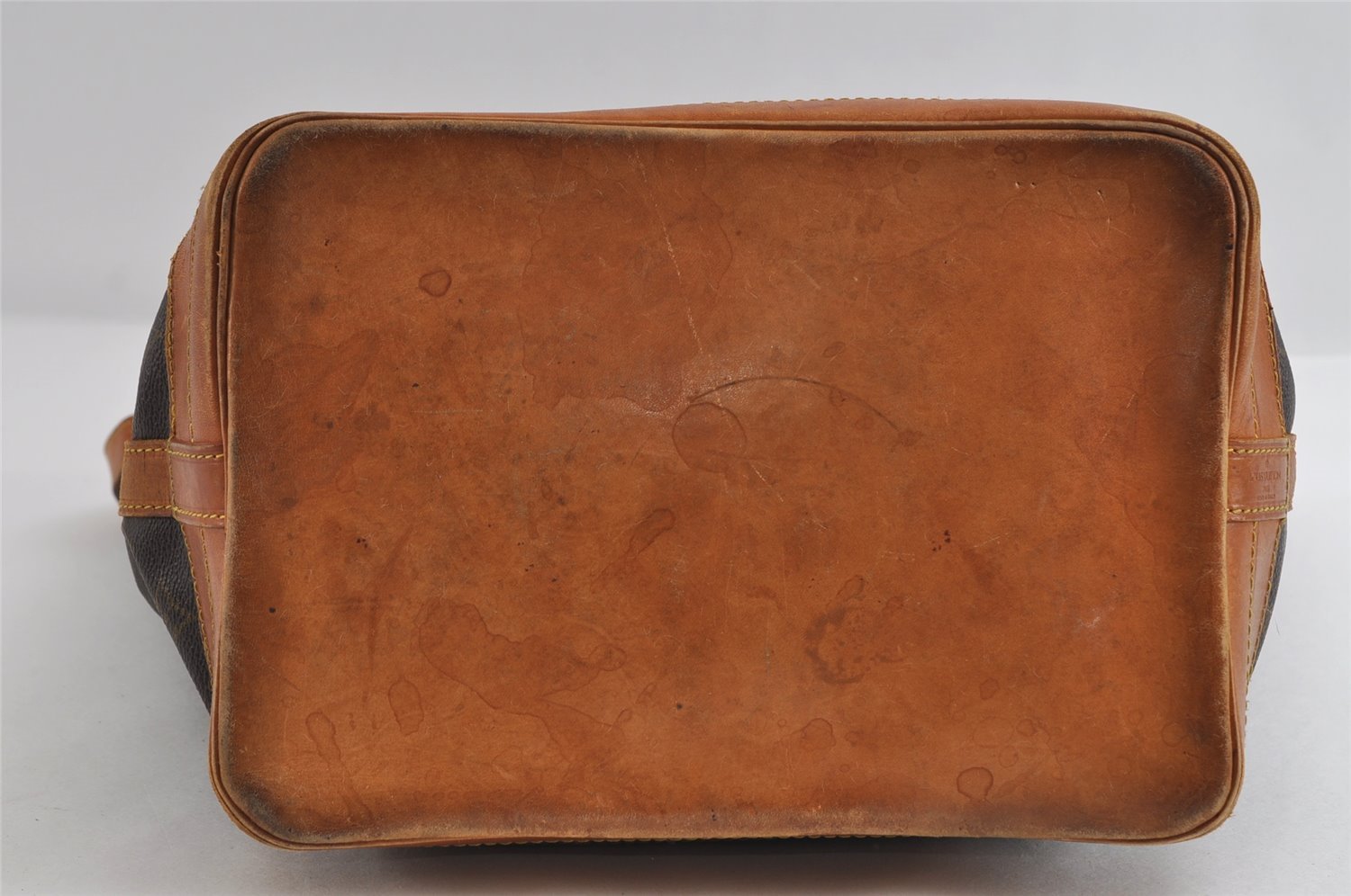 Authentic Louis Vuitton Monogram Noe Shoulder Drawstring Bag M42224 LV 8839I